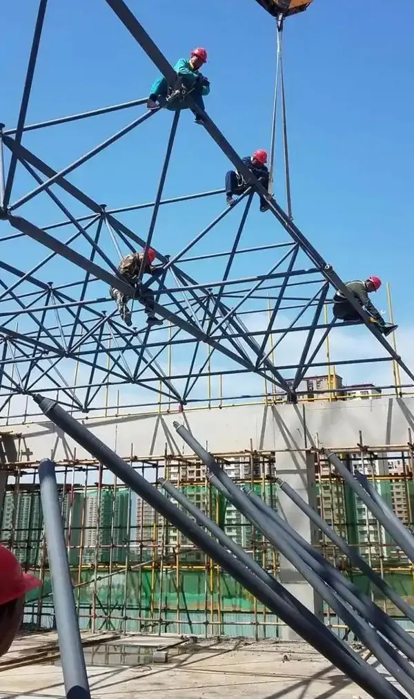 网建江湖：从代码到生态，谁在重塑企业数字化的根基？